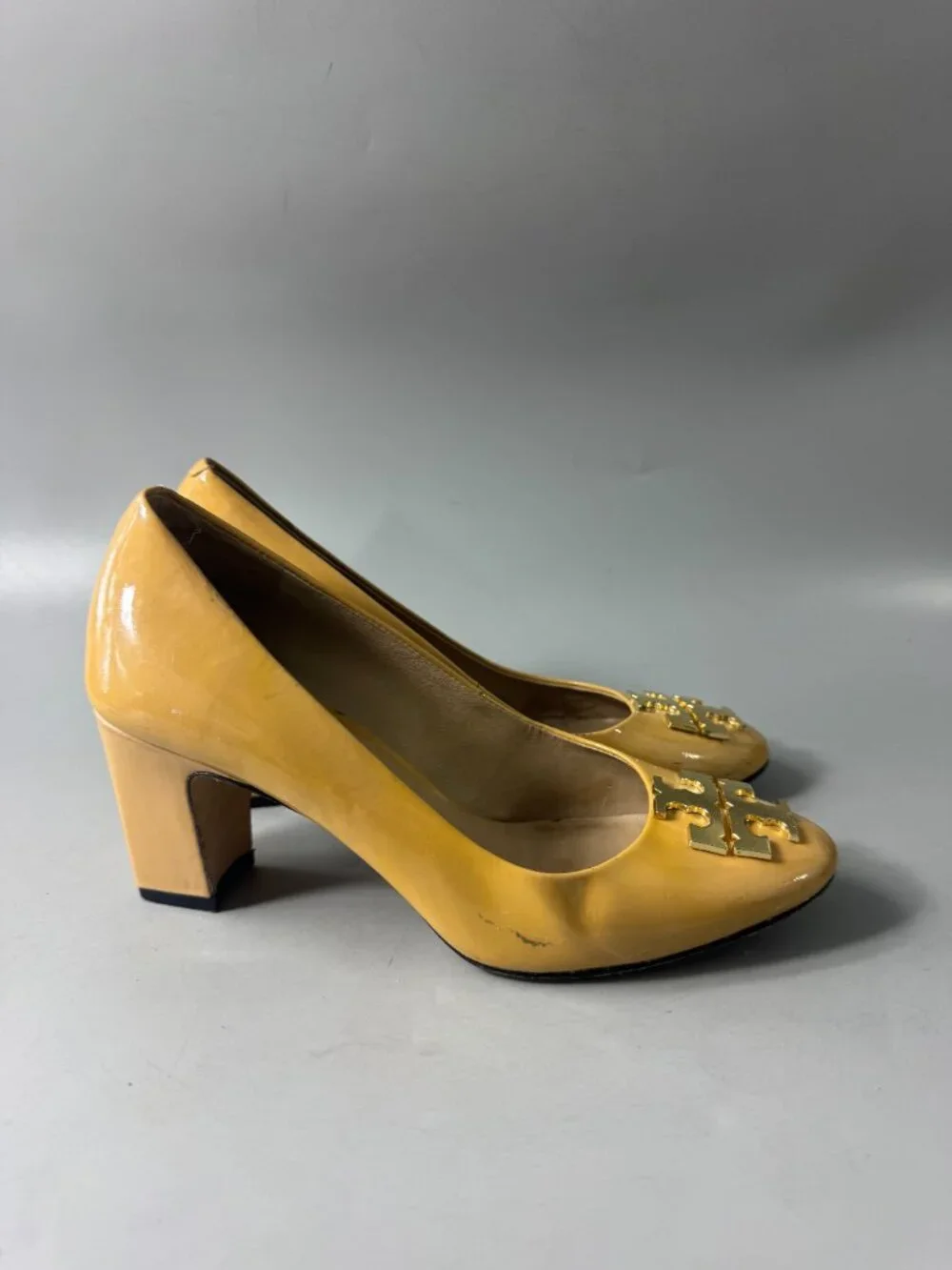 Tory Burch Designer Tan Patent Leather Heel Pumps Size 5 M